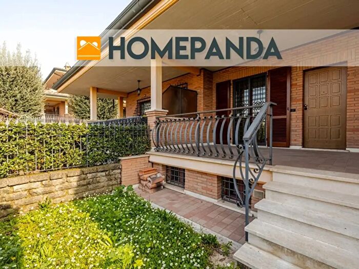 Casa con 8 locali in vendita in Via di Passo Lombardo, Roma