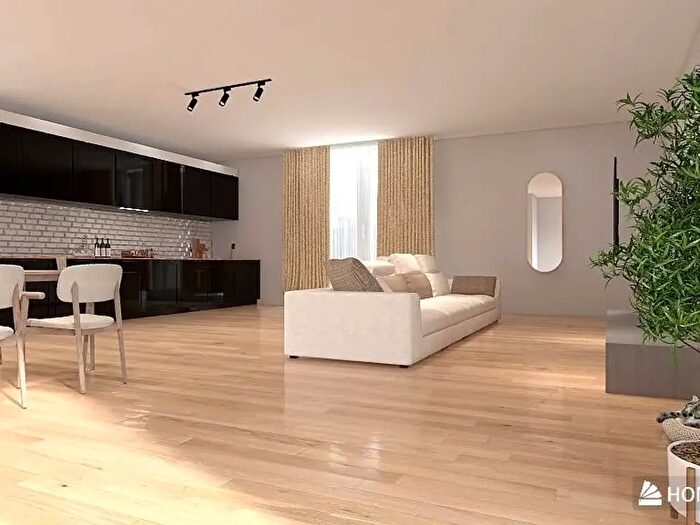 Appartamento con 5 locali in vendita in Via Sandro Pertini, Firenze