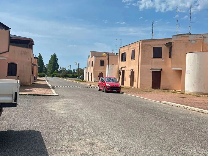 Appartamento bilocale in vendita in Via Capraia, Latina
