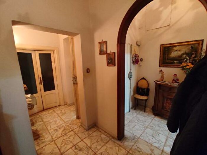 Appartamento trilocale in vendita in Trani