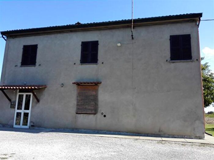 Casa con 6 locali in vendita in Carrara Cimitero San Lorenzo, Lugo