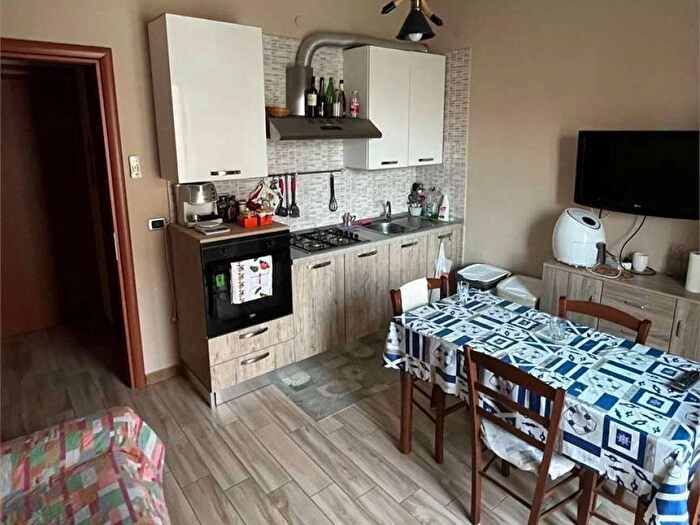 Appartamento quadrilocale in affitto in Catanzaro Lido, Catanzaro