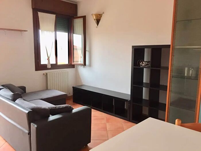 Appartamento trilocale in affitto in Via Caldirolo, Ferrara