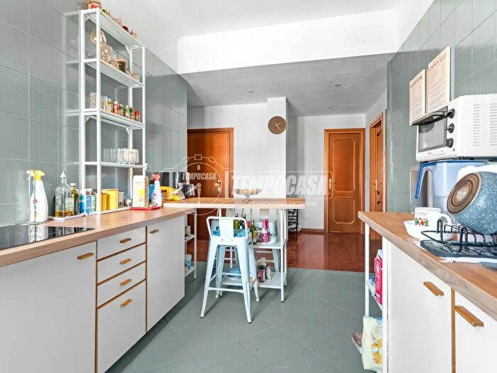 Appartamento trilocale in vendita in Milano