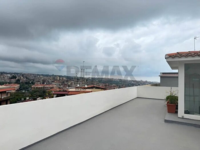 Appartamento bilocale in vendita in Via Finocchiari, Aci Catena