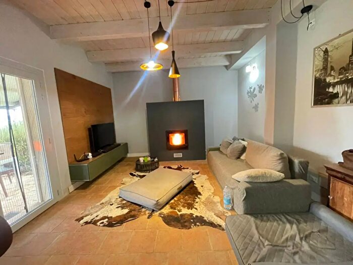 Casa con 6 locali in vendita in Massa Marittima