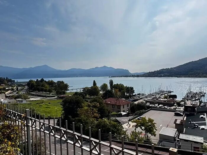 Appartamento trilocale in affitto in Via Liguria, Sarnico
