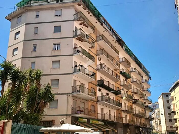 Appartamento quadrilocale in affitto in Via Generale Pietro Maravigna, Palermo