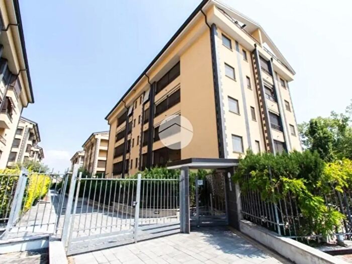 Appartamento bilocale in vendita in Via Alberelle, Rozzano