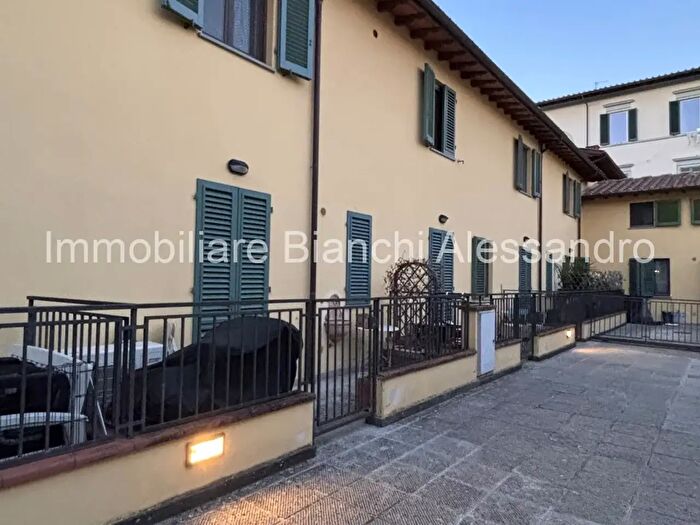 Casa quadrilocale in vendita in Via Lorenzo Bartolini, Firenze