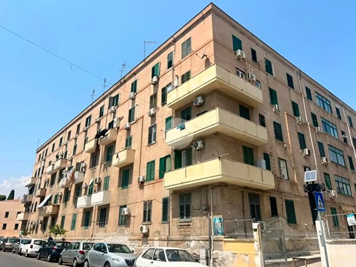 Appartamento trilocale in vendita in Via Generale Luigi Cadorna, Palermo