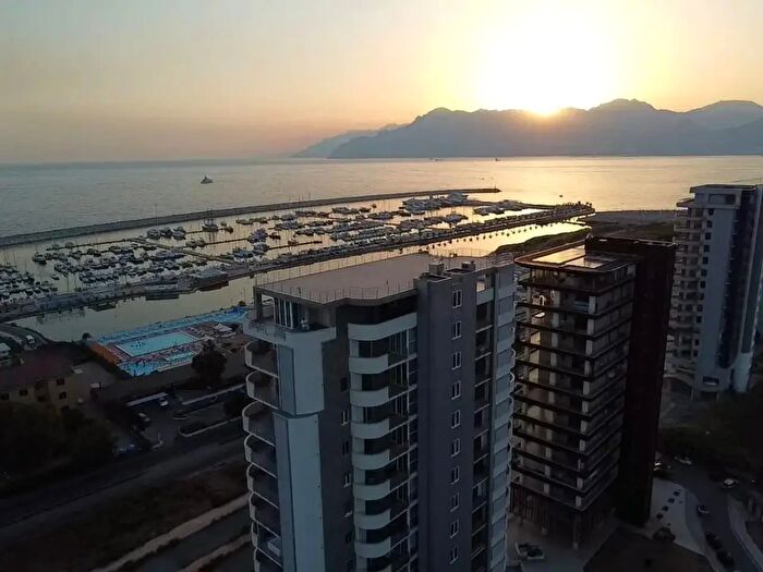 Appartamento quadrilocale in vendita in Via Salvador Allende, Salerno