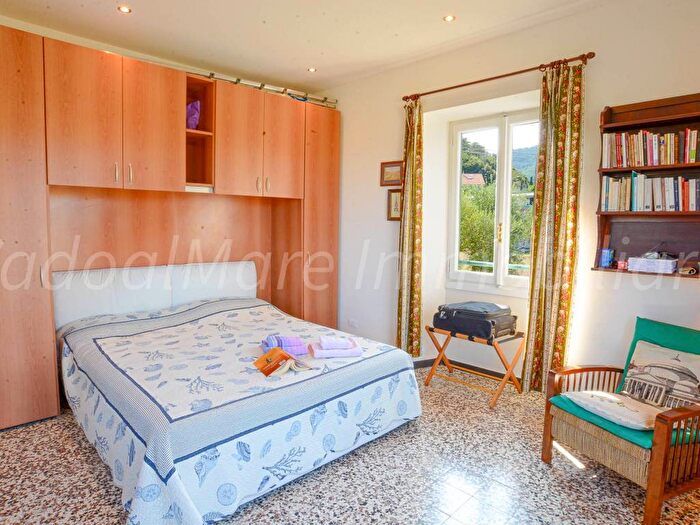 Appartamento bilocale in affitto in Via per Toirano, Centro, Toirano