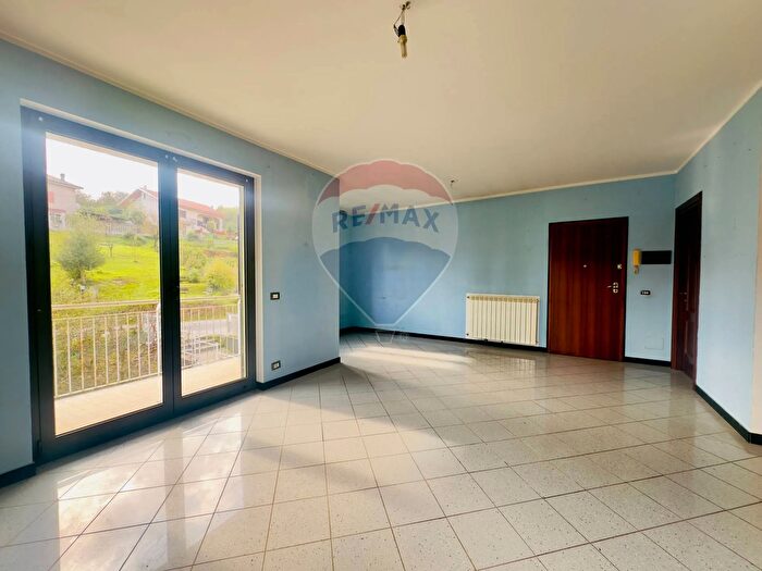 Appartamento con 5 locali in vendita in Carcare