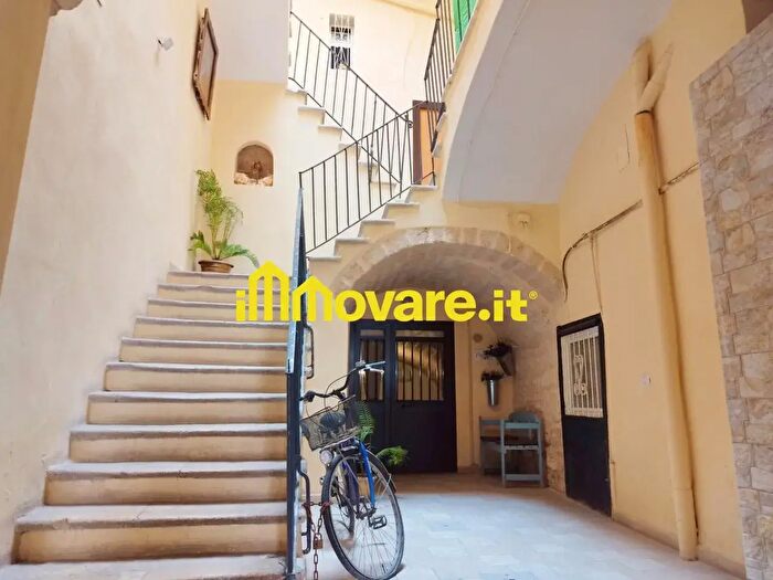 Appartamento trilocale in vendita in Strada San Marco, Bari