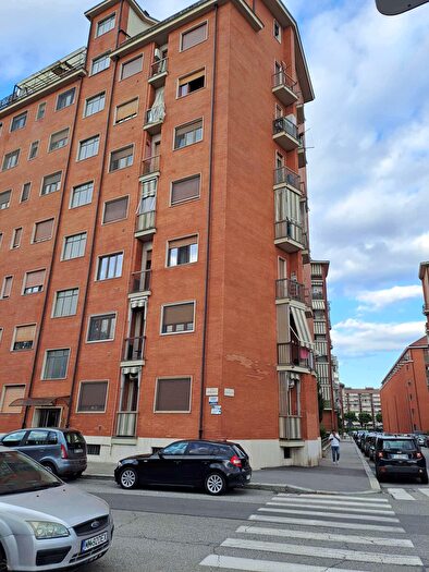 Appartamento bilocale in vendita in Via Andrea Paris, Torino