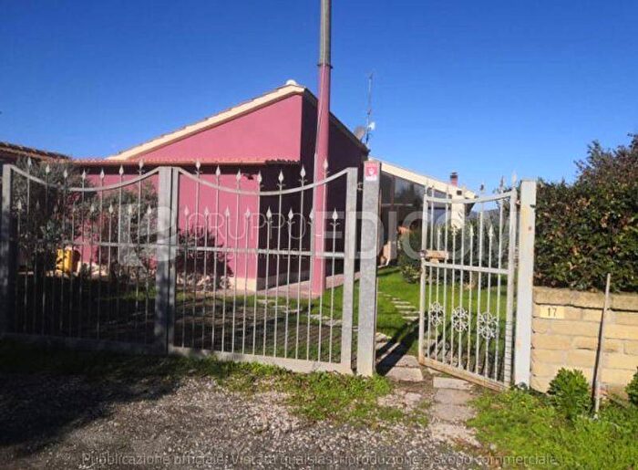 Appartamento con 6 locali in vendita in Via della Fosso della Cerqueta catastalmente via Zambra, Centro, Cerveteri