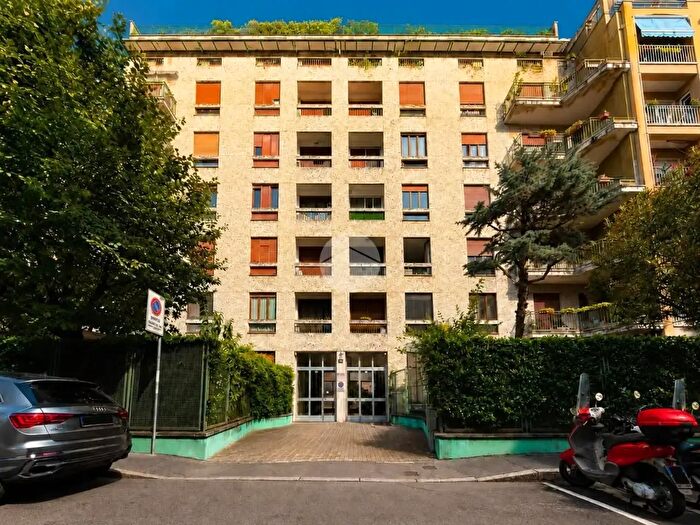 Appartamento bilocale in vendita in Milano