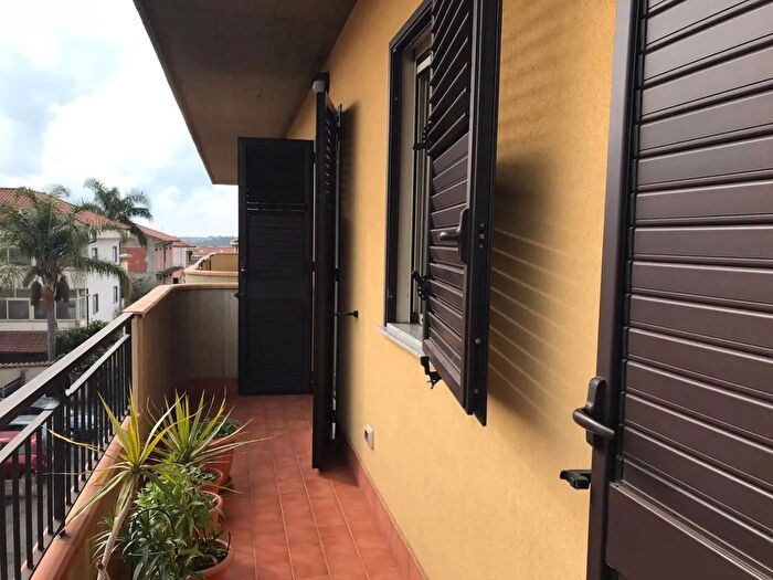 Appartamento trilocale in vendita in Mascali