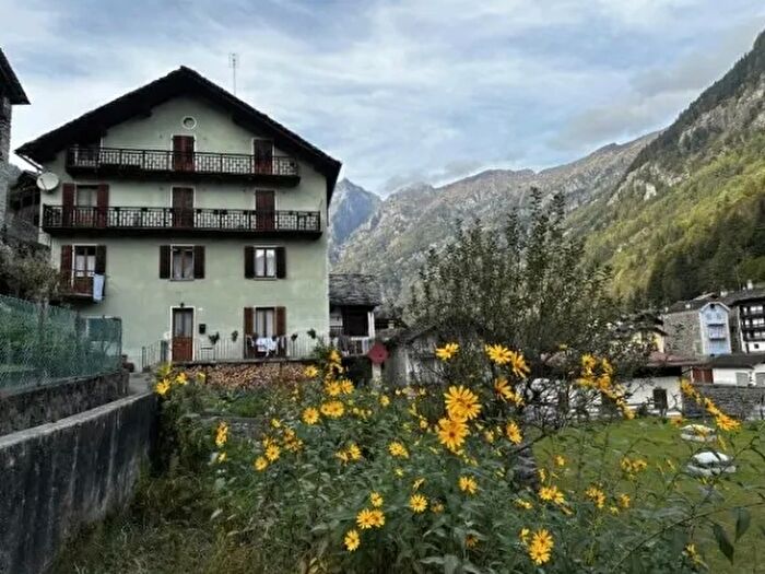 Appartamento bilocale in vendita in Campertogno Vercelli Piemonte Italia, Campertogno
