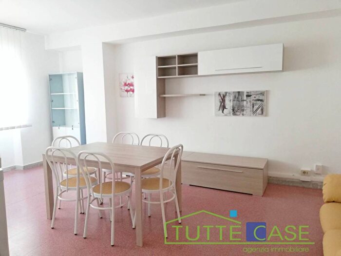 Appartamento trilocale in affitto in Via Eugenio di Savoia, Centro Storico, Latina