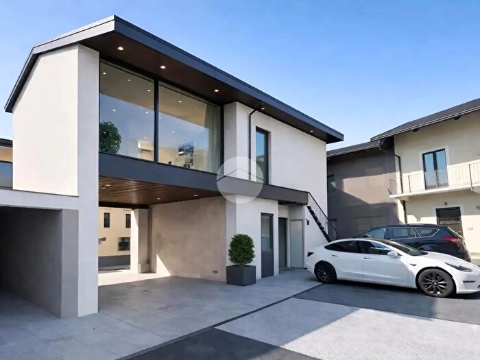 Casa quadrilocale in vendita in Via Principe della Cisterna, Reano