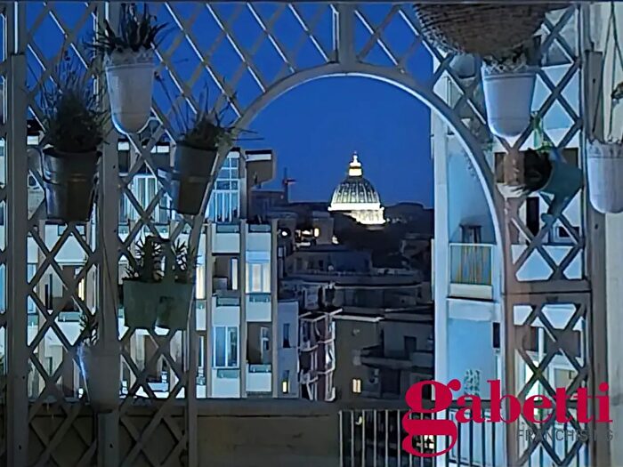 Appartamento trilocale in vendita in Piazza della Balduina, Roma