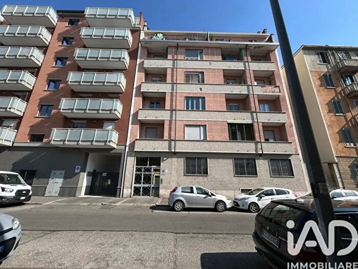 Appartamento quadrilocale in affitto in Via Canelli, Torino