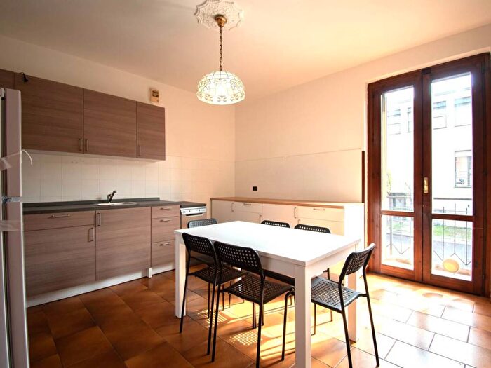 Appartamento con 5 locali in affitto in via Robusti, San Polo Nuovo, Brescia