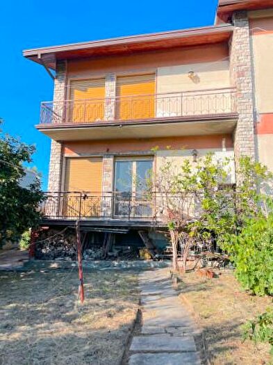 Casa con 6 locali in vendita in Sarzana