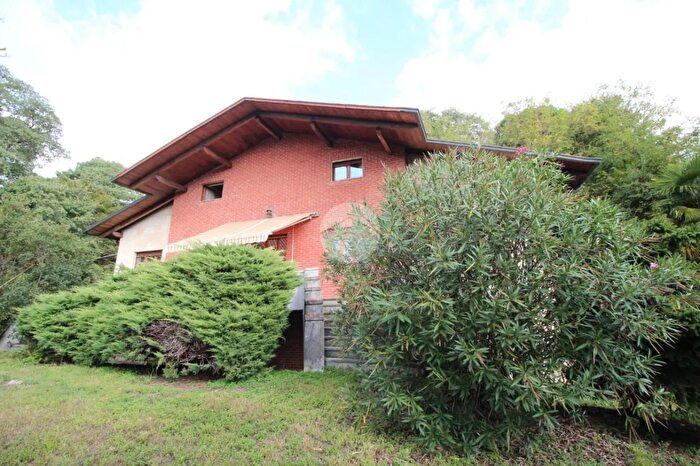 Casa con 8 locali in vendita in Strada San Michele, Moncalieri