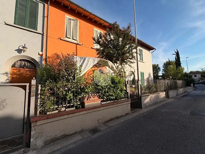 Casa quadrilocale in vendita in Via di Cocco, Firenze