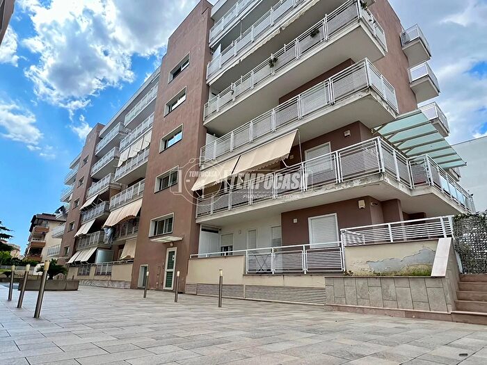 Appartamento quadrilocale in vendita in Via Pino Daniele, Lusciano