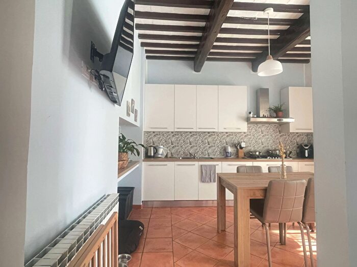 Appartamento quadrilocale in vendita in Via della Sapienza, Magione