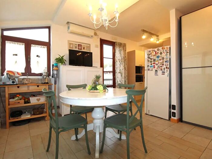 Appartamento con 5 locali in vendita in Poggibonsi