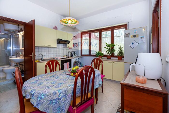 Appartamento bilocale in vendita in Via Carducci, San Giovanni La Punta