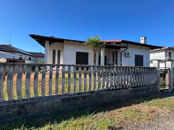 Casa trilocale in vendita in Gambolo