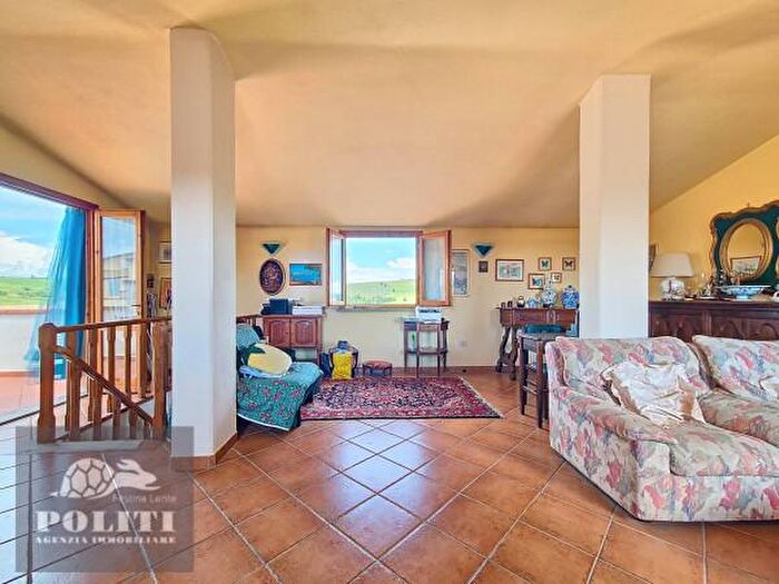 Appartamento con 6 locali in vendita in Via Alfredo Catalani, Cerreto Guidi