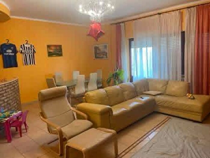 Appartamento quadrilocale in affitto in Via Campo Fiore, Ortezzano