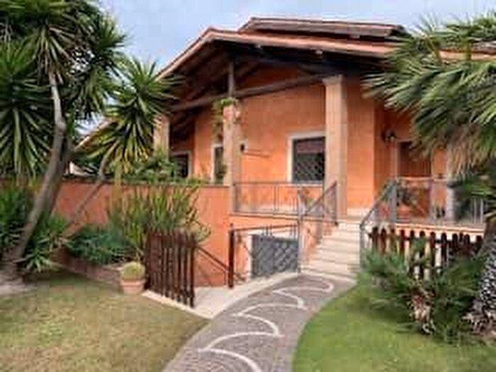 Appartamento quadrilocale in affitto in Via Antonio Cagnoni, Infernetto, Roma