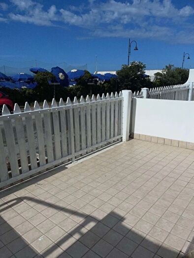 Appartamento con 5 locali in vendita in Via dei Cardellini, Ardea