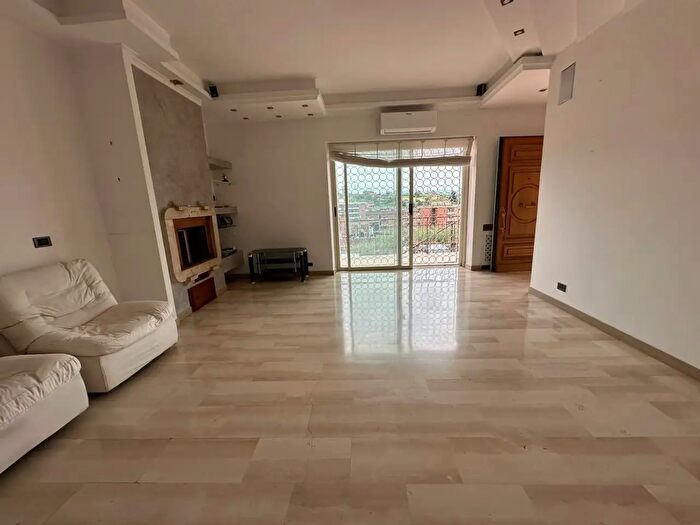 Appartamento con 6 locali in vendita in Via Sant Angelo Romano, Fonte Nuova