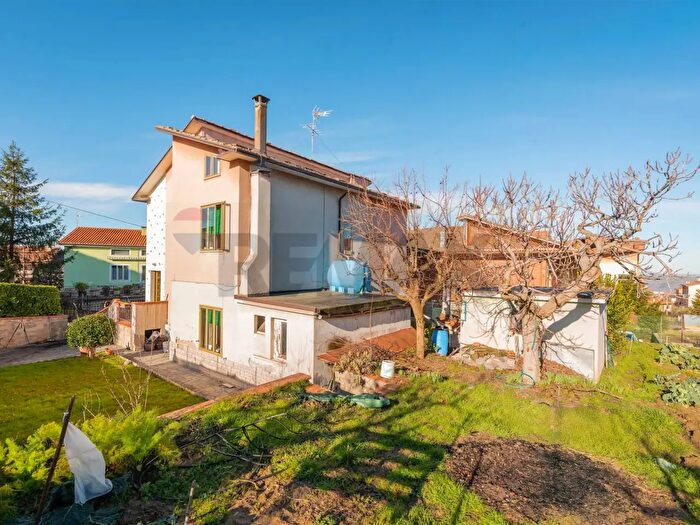 Case in Vendita e in Affitto - 3