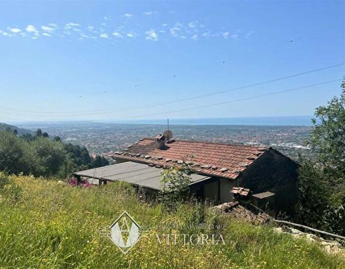 Casa in vendita in Pietrasanta