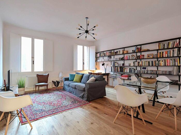 Appartamento trilocale in affitto in Via Alfredo Testoni, Centro Storico, Bologna