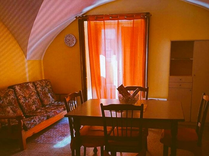 Appartamento trilocale in affitto in Via Carolina, Centro, Giarre