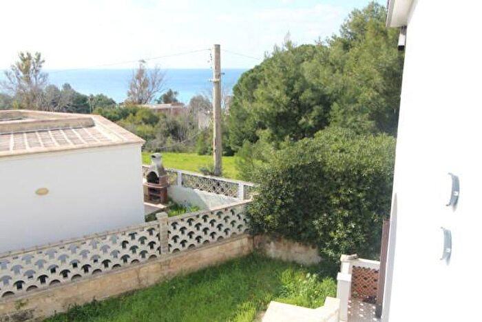 Appartamento quadrilocale in vendita in Viale del Ravanello, Pulsano