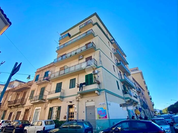 Appartamento bilocale in affitto in Via Generale Antonino Cascino, Palermo