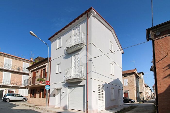 Appartamento trilocale in vendita in Via Augusto Murri, Porto San Giorgio