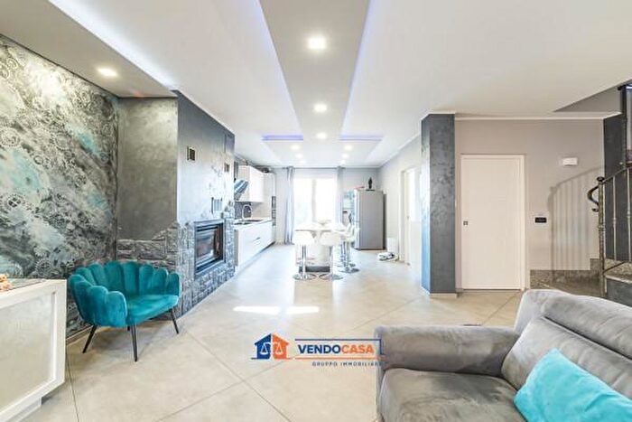 Case in Vendita e in Affitto - 2